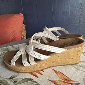Cali Skechers LUXE Strappy White Leather Wedge Sandals
